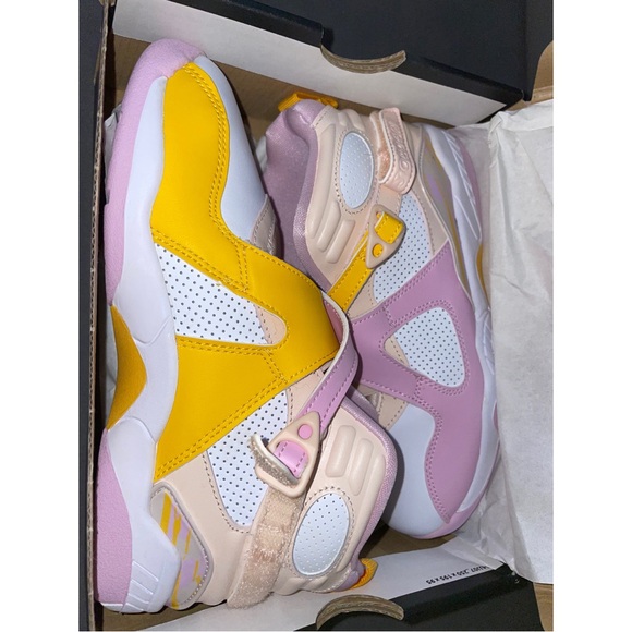 Jordan 8 Retro (YOUTH) - Picture 2 of 4